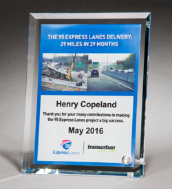 Personalize Your Glass Award with Four-Color Reproduction.